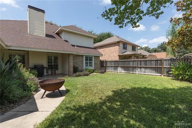 2009 E 29th St, Mission, TX 78574 - view of yard with a patio area