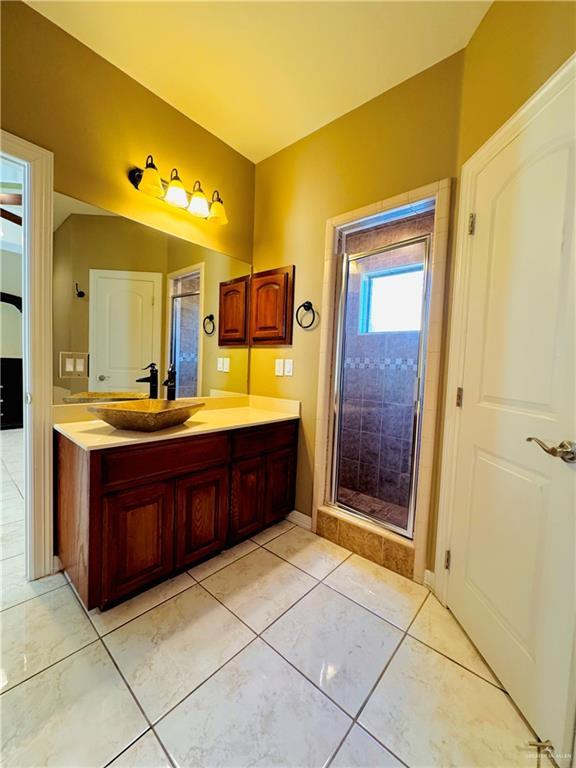 201 Thornwood Loop, Rio Grande City, TX 78582 - photo 22