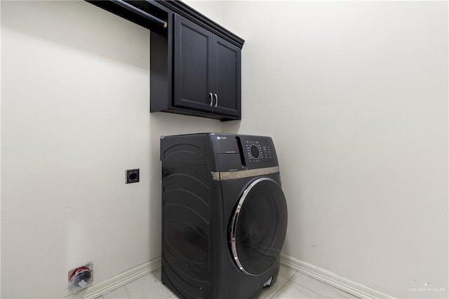 4805 Galilea St, Edinburg, TX 78542 - laundry room with cabinet space, baseboards, and washer / clothes dryer