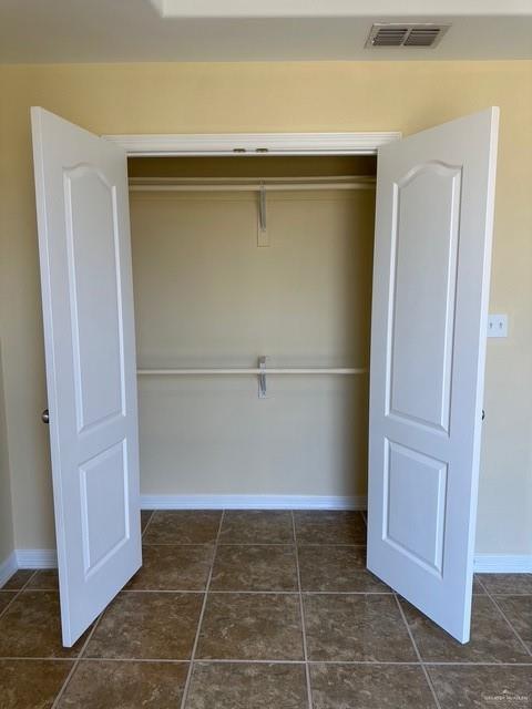 1502 W Kennedy Ave, Alton, TX 78573 - view of closet
