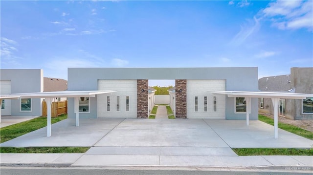 view of front of house with stucco siding