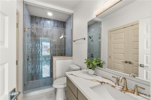 514 Oriole Dr, Los Fresnos, TX 78566 - unfurnished room with a tray ceiling, a ceiling fan, and light marble finish floors