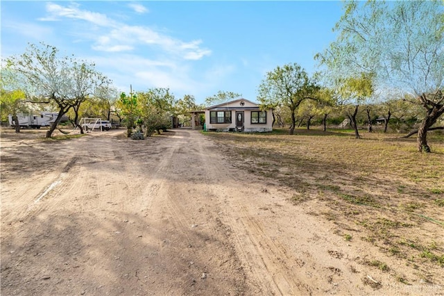 view of front of property