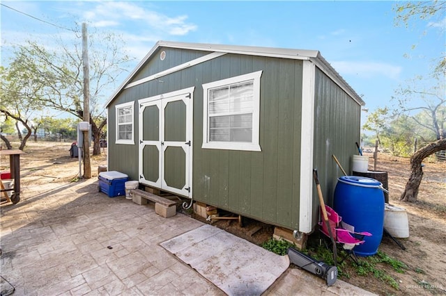 view of outbuilding