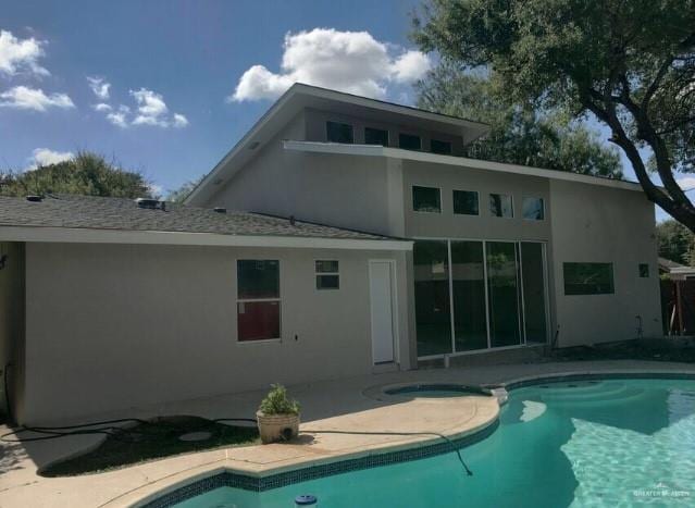 2909 Royal Palm Cir, Mcallen, TX 78501 - photo 2