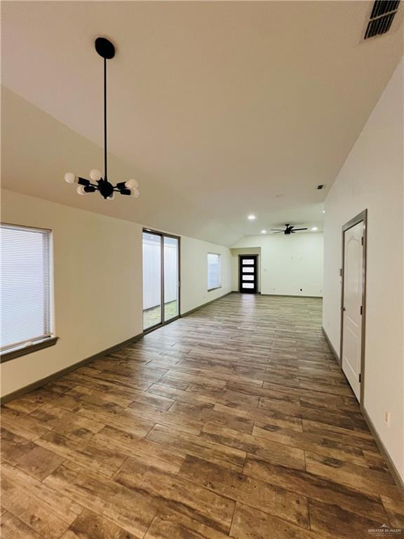 213 E Maple Ave, Mcallen, TX 78501 - photo 5