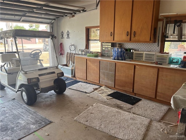 911 Santa Anna Dr, Alamo, TX 78516 - view of garage