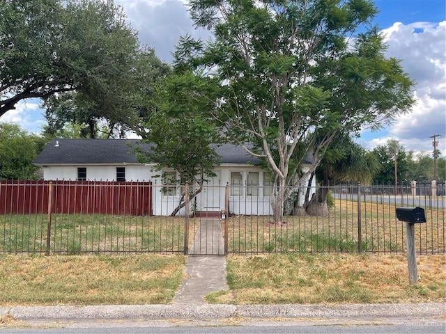 view of front of property