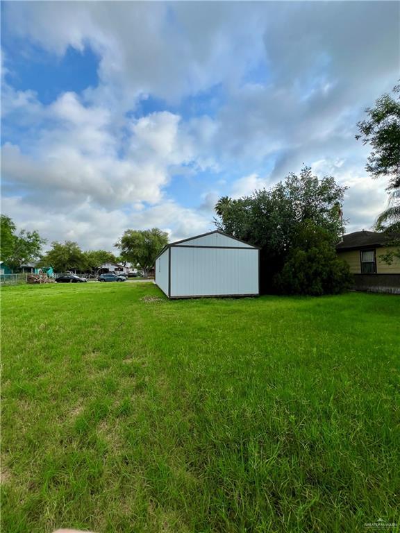 1629 Barcelona Ave, Harlingen, TX 78550 - photo 4