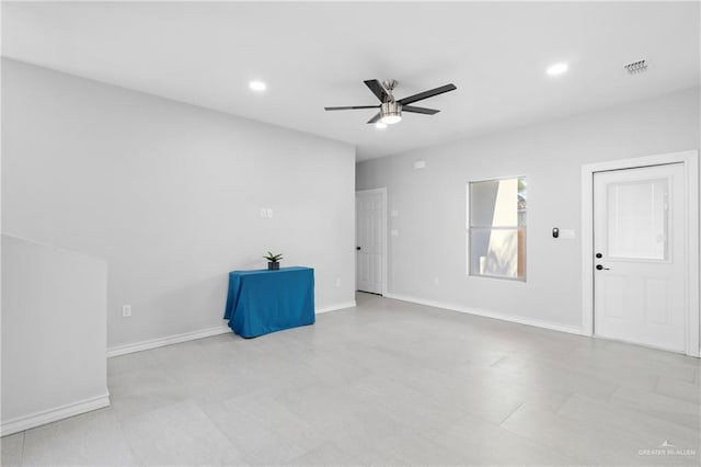 unfurnished room featuring ceiling fan