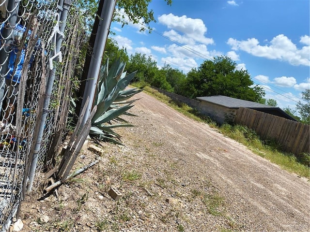 165 N Kennedy St, Rio Grande City, TX 78582 - photo 20