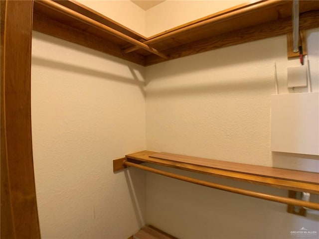 9401 N Fm 1015, Mercedes, TX 78570 - view of walk in closet