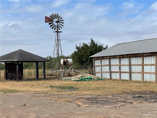 9727 Iowa Rd, Mission, TX 78574 - photo 7