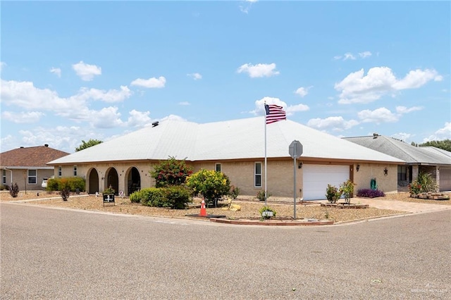 501 Capricorn St, Mission, TX 78572 - ranch-style home featuring a garage