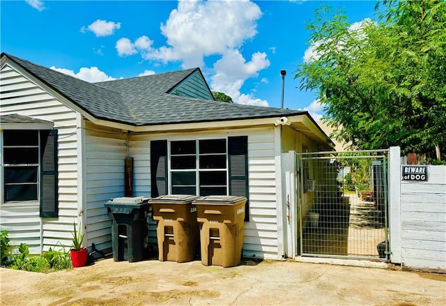 view of home's exterior