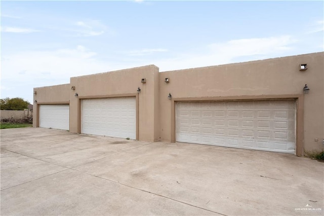 706 Chelsea Ln, Mission, TX 78573 - view of garage