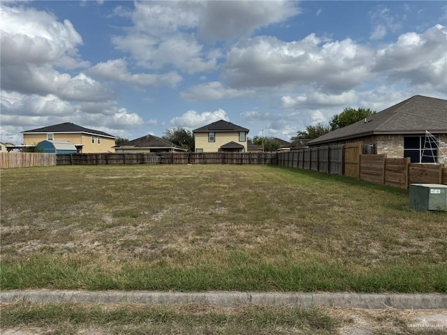 Listing photo 2 for 810 David Ave, Mercedes TX 78570