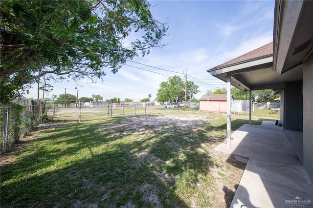 201 E Durango Dr, Pharr, TX 78577 - view of yard with fence and a patio