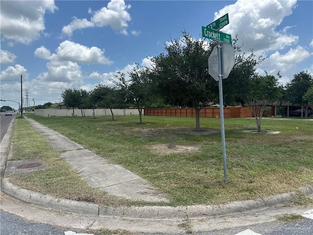 1222 13th St, Harlingen, TX 78550