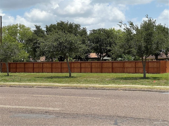 1222 13th St, Harlingen, TX 78550