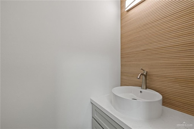1214 N Lincoln Ave, San Juan, TX 78589 - bathroom with vanity