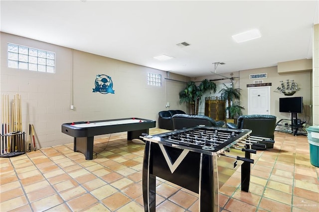 view of recreation room