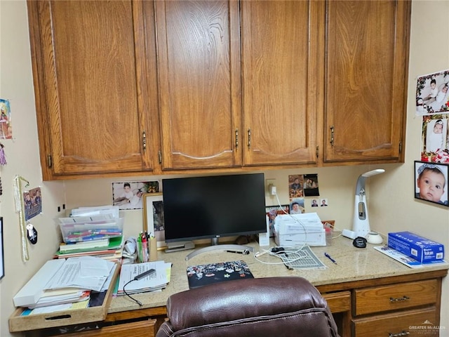 office featuring built in study area