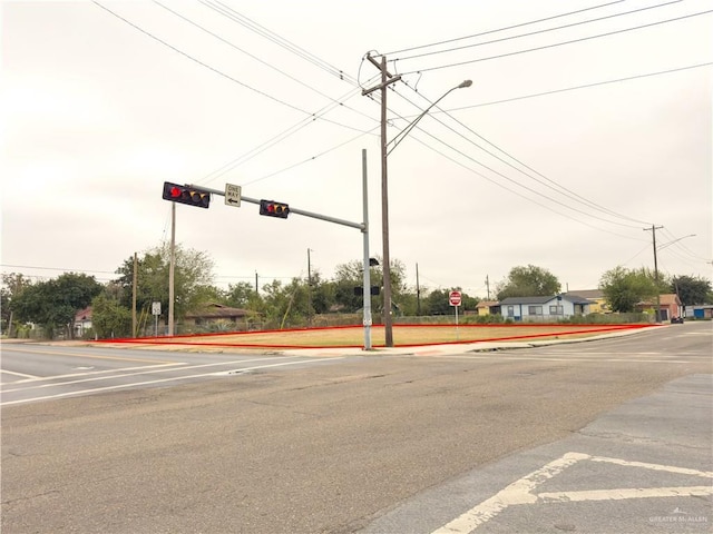 Listing photo 3 for 1007 S 18th St, Mcallen TX 78501