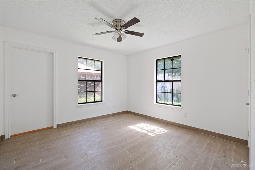 5803 S 27th Ln, Mcallen, TX 78503 - photo 3