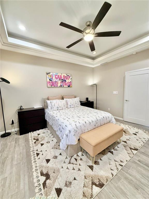1925 Sunset Dr, Mission, TX 78572 - photo 17