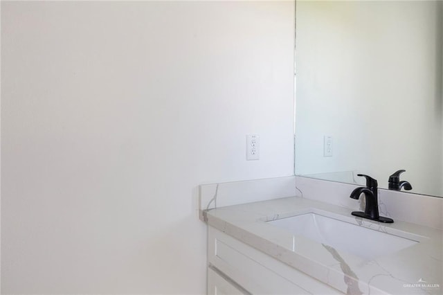 9206 N 25th Ln, Mcallen, TX 78504 - bathroom with vanity