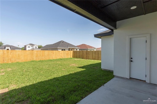 9206 N 25th Ln, Mcallen, TX 78504 - view of yard with a patio area