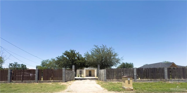 4810 Amber St, Mission, TX 78574 - fenced front yard featuring a gate