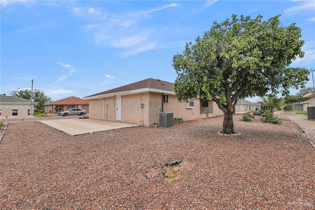 400 Scorpio St, Mission, TX 78572 - photo 2