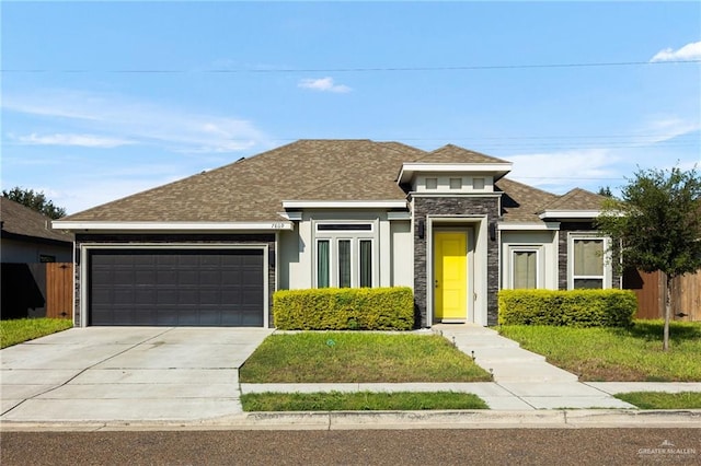 view of front facade featuring a garage