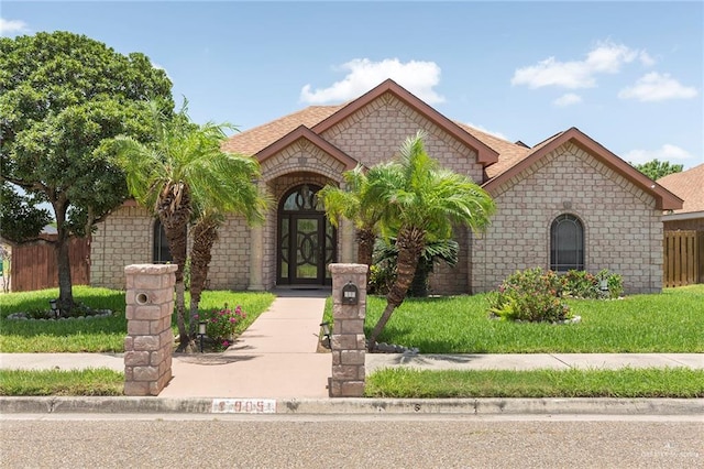 view of front of house with a front yard