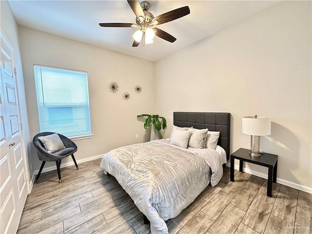 bedroom featuring ceiling fan