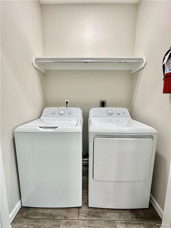 laundry room featuring independent washer and dryer