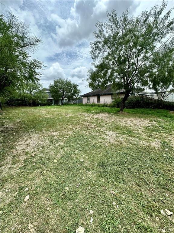 Listing photo 2 for 7413 S Steve Ln, Pharr TX 78577