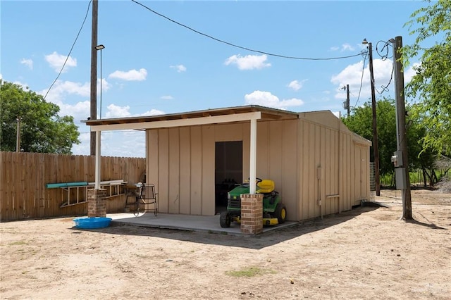 view of outbuilding