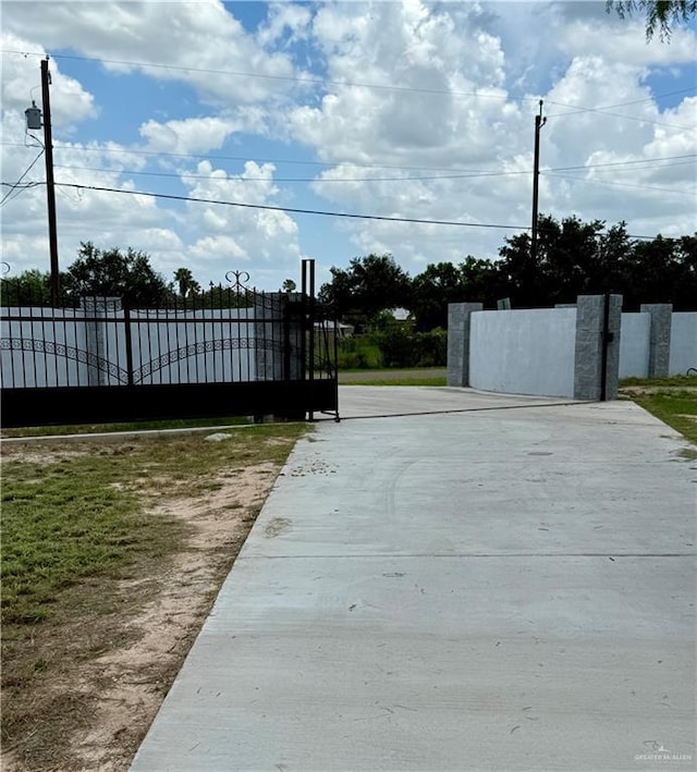 16311 Citrus Dr, Mcallen, TX 78541 - view of gate