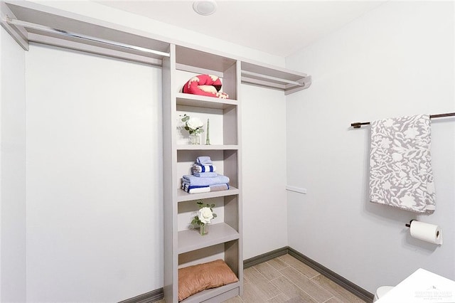 16311 Citrus Dr, Mcallen, TX 78541 - walk in closet with light wood-style flooring