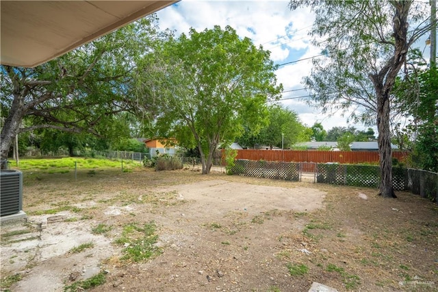 view of yard featuring cooling unit