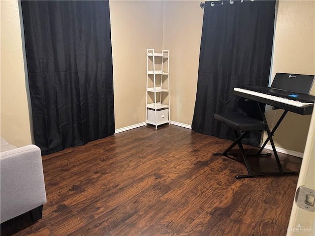 907 W 7th St, Weslaco, TX 78596 - office area featuring wood finished floors and baseboards