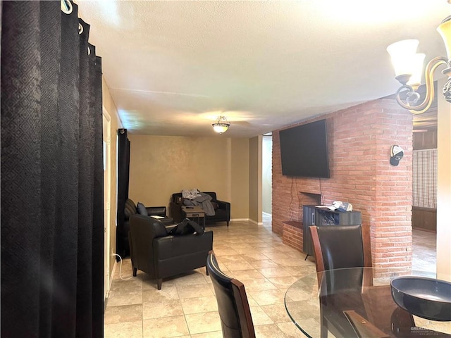 907 W 7th St, Weslaco, TX 78596 - living area featuring a chandelier
