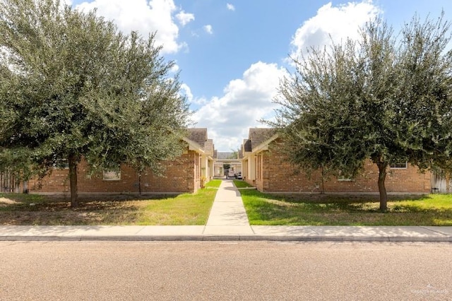 1601 Tampa St, Edinburg, TX 78541 - photo 2