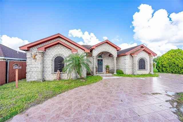 view of mediterranean / spanish-style house