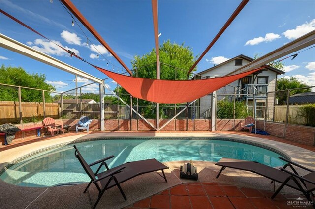408 E Ebony St, La Feria, TX 78559 - view of pool featuring a fenced backyard and a patio