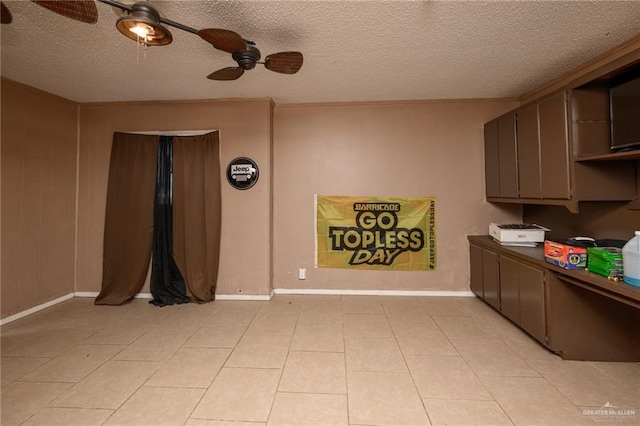 408 E Ebony St, La Feria, TX 78559 - kitchen with a ceiling fan, a textured ceiling, and open shelves
