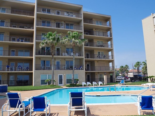 3400 Gulf Blvd Unit 403, South Padre Island, TX 78597 - view of community pool